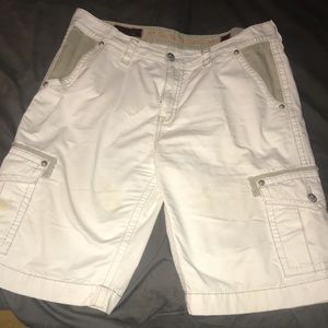 Men’s white rock revival shorts 38x34